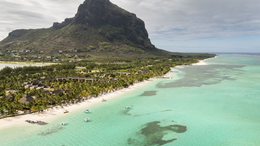 L'imposant Morne Brabant domine ce recoin de l'île Maurice