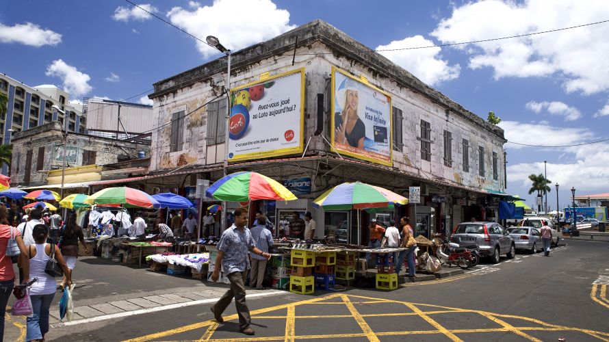 Une rue à Port Louis